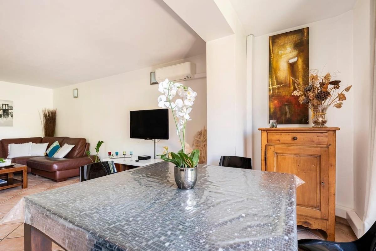 Cassis, Appartement 3 Chambres Avec Terrasse Bagian luar foto